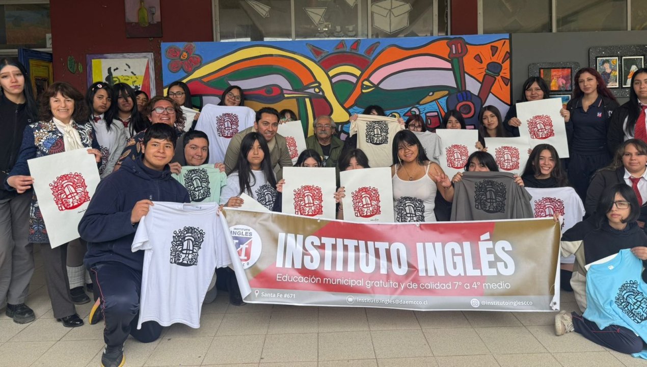 /alejandro-mono-gonzalez-inspira-alumnos-instituto-ingles