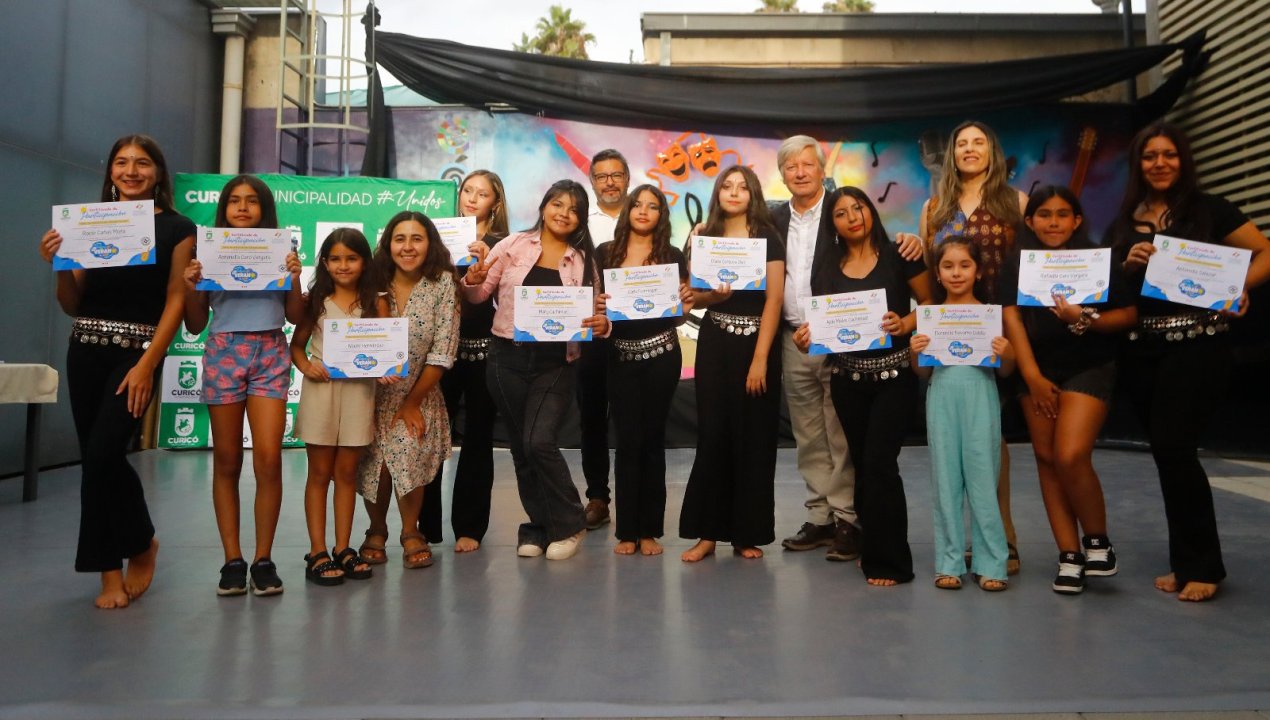 /con-exito-finalizan-talleres-de-verano-culturales-en-curico
