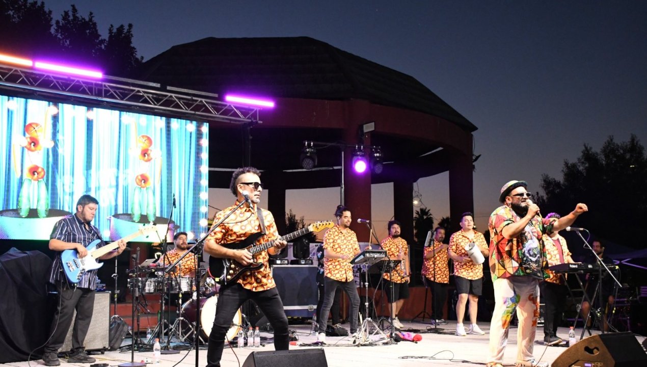 /verano-cultural-de-lontue-reunio-a-artistas-y-familias