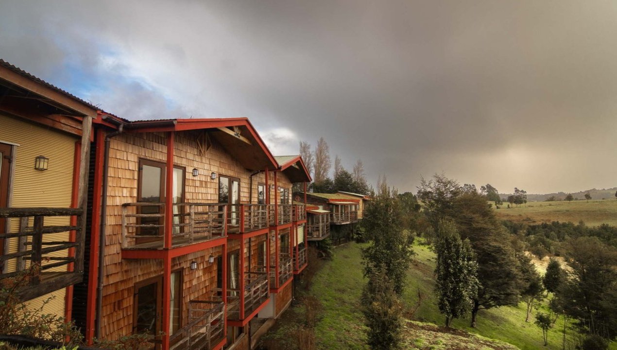 /vuelve-la-magia-de-chiloe-hotel-parque-quilquico-reabre-con-experiencias