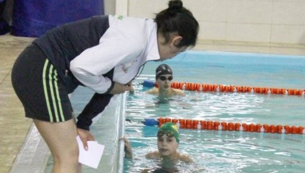 /cursos-de-natacion-para-todas-las-edades-en-piscina-ulagos-como
