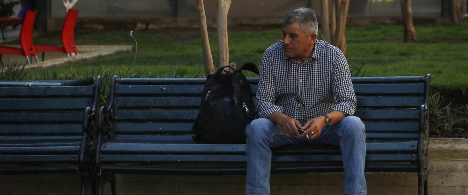 Desempleo sube a 8,9% y golpea más fuerte a mujeres: informalidad baja a 26%