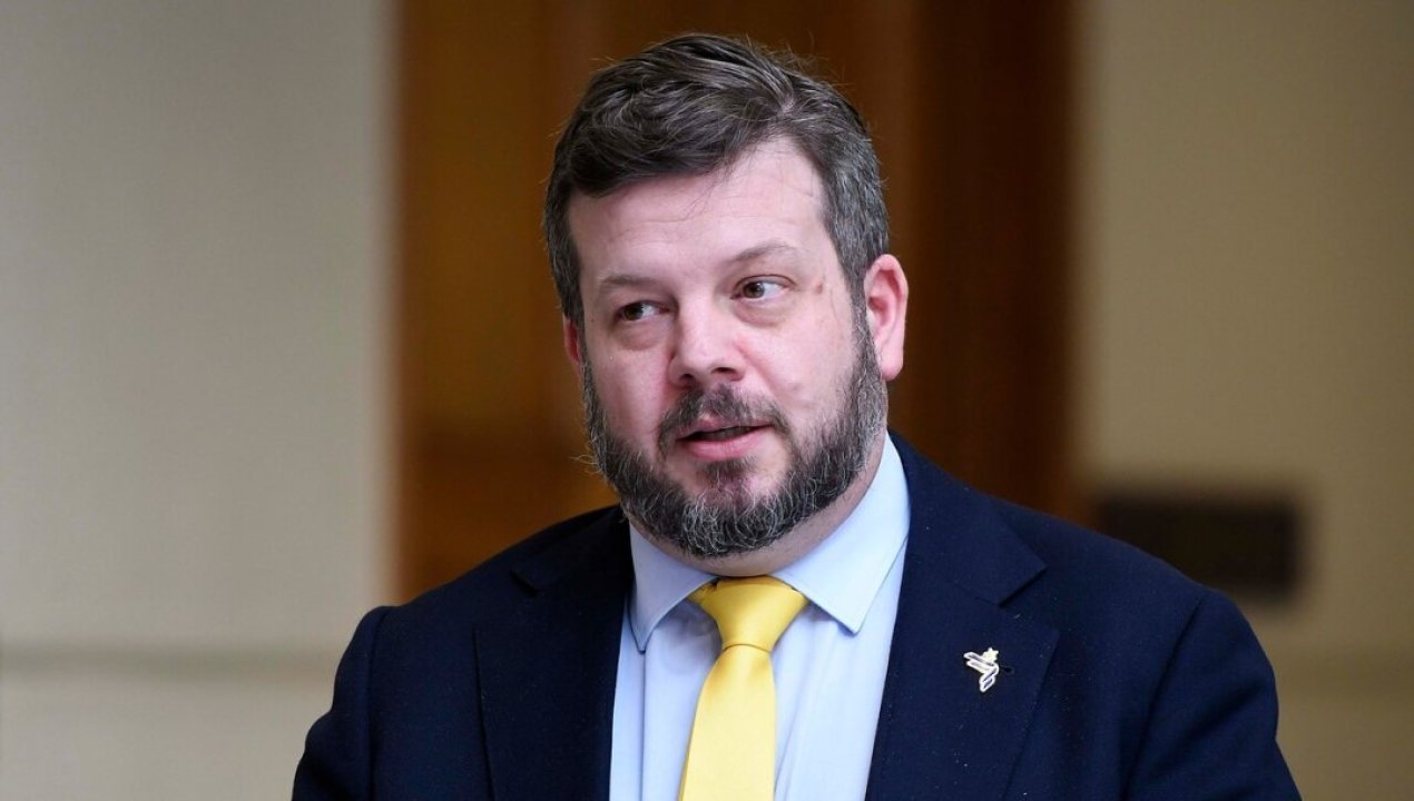 /actualidad/kaiser-cuestiona-acogida-de-palestinos-musulmanes-y-desata-debate-en-redes