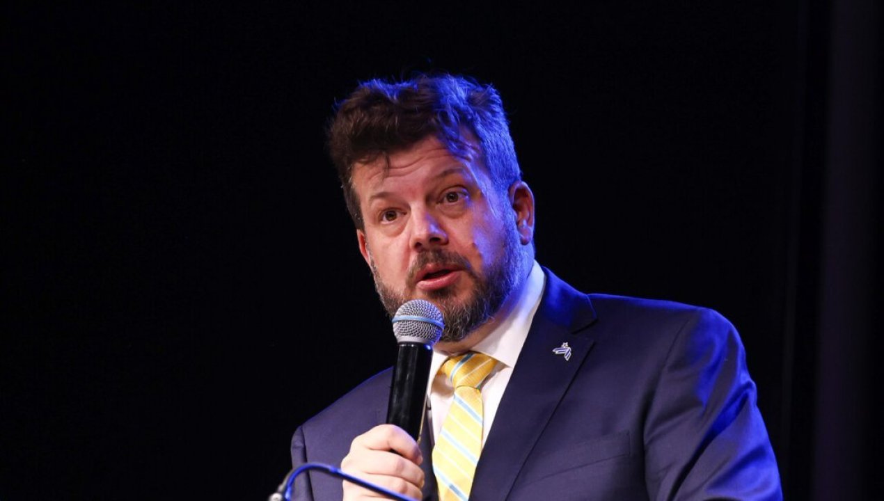 /magazine/el-incomodo-momento-en-el-punto-de-prensa-de-kaiser-con-exnotero-de-cqc